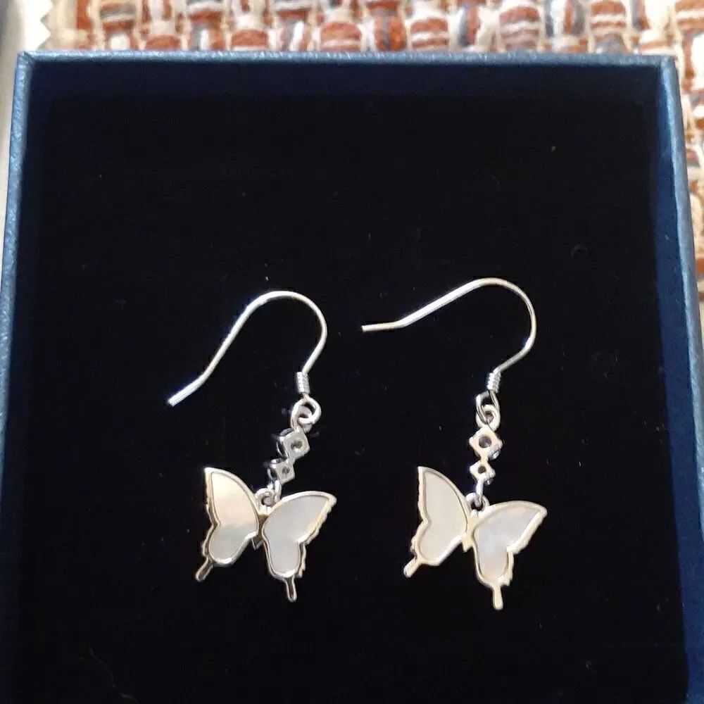 S925 Cuoka Dainty Silver Butterfly Drop Earrings New With Box